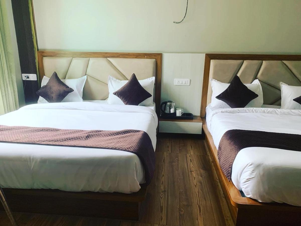 Hotel & Hostel Vimal Ganga Risikés Kültér fotó