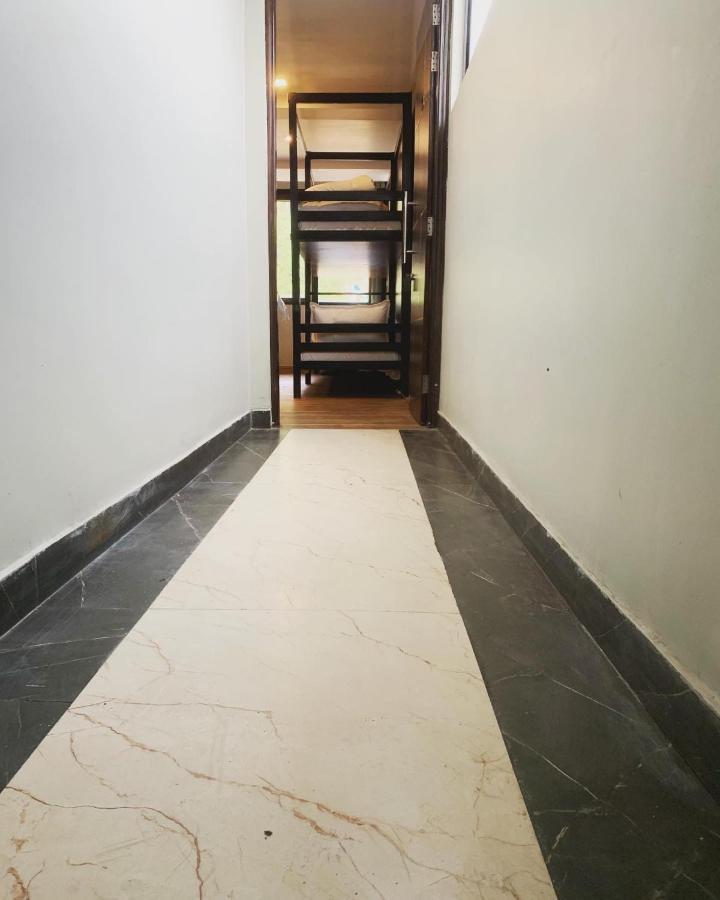 Hotel & Hostel Vimal Ganga Risikés Kültér fotó