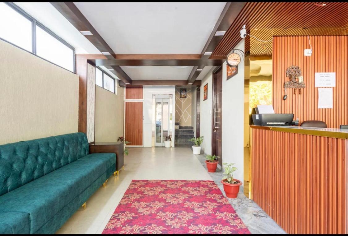 Hotel & Hostel Vimal Ganga Risikés Kültér fotó