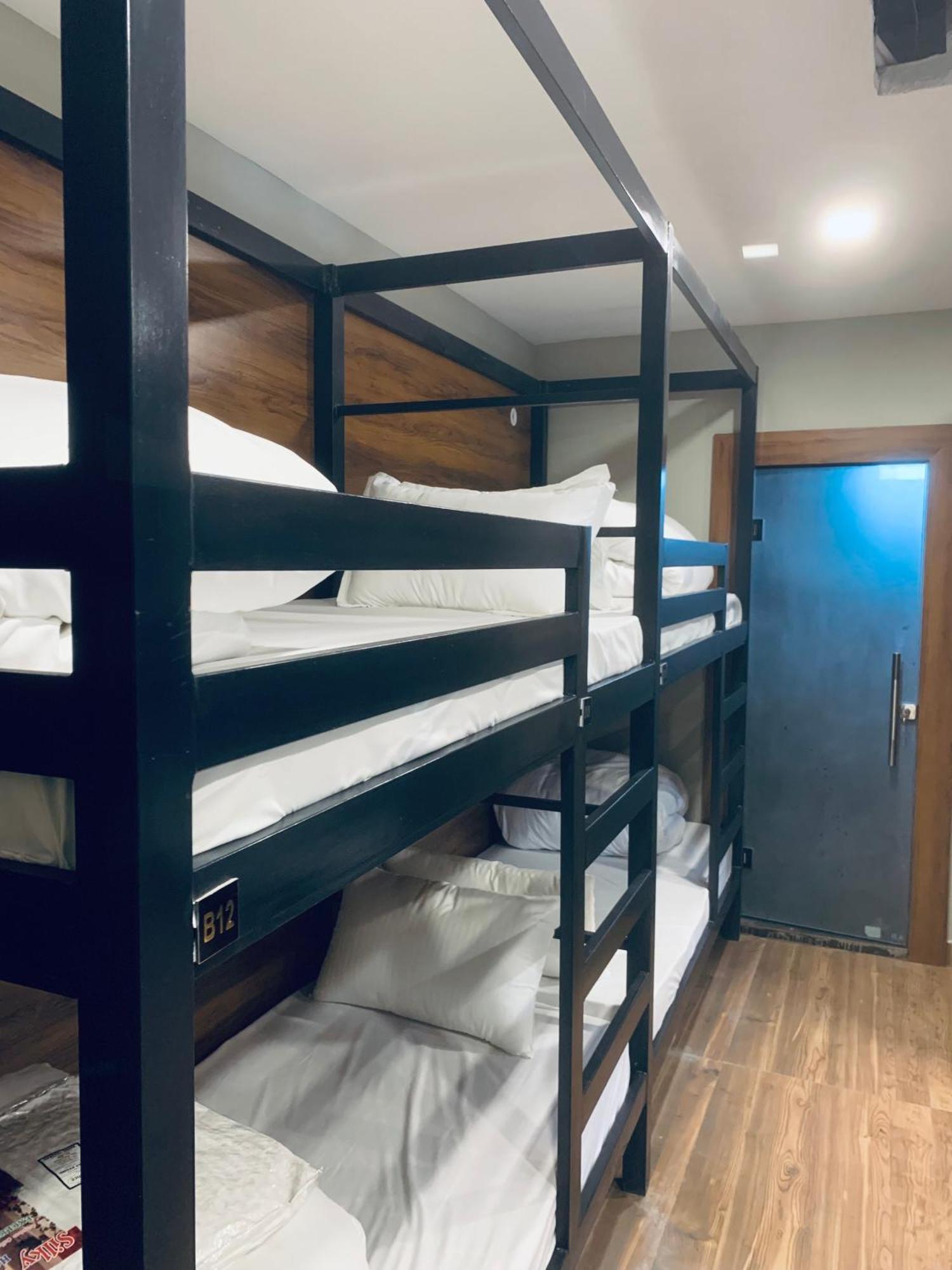 Hotel & Hostel Vimal Ganga Risikés Kültér fotó