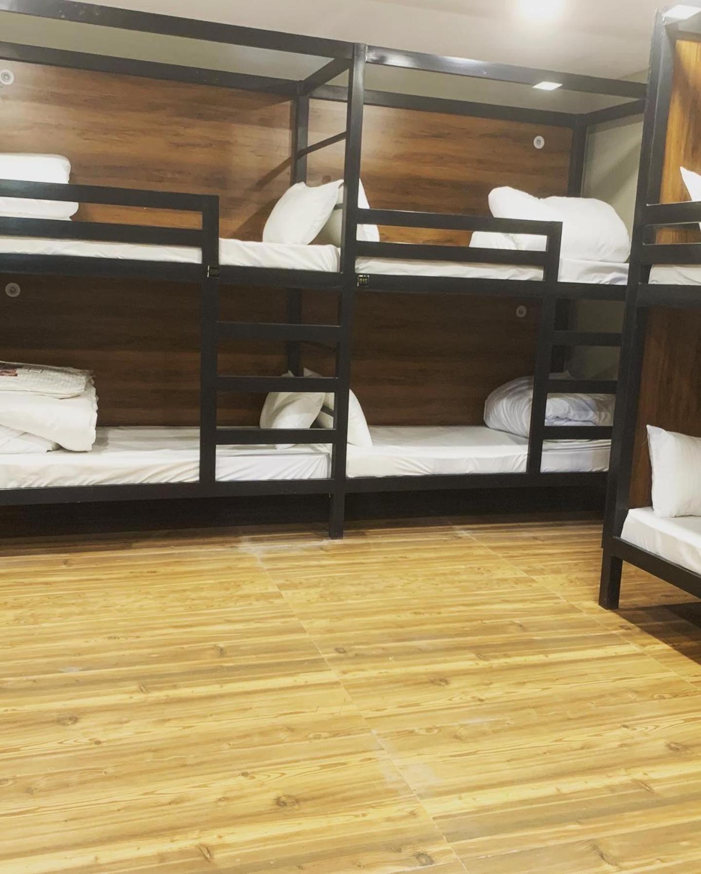 Hotel & Hostel Vimal Ganga Risikés Kültér fotó